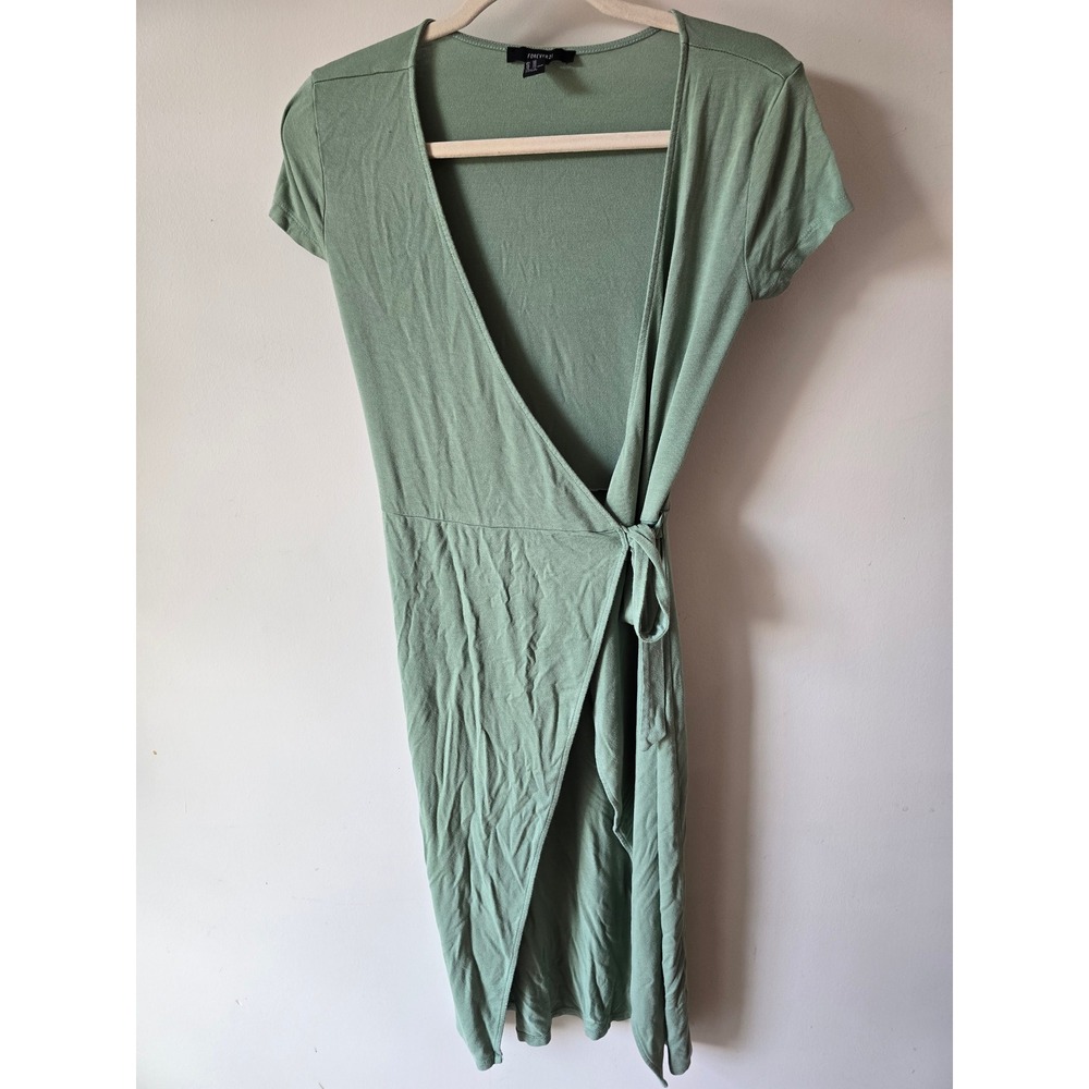 Forever 21 Womens XS Sage Green Short Sleeve V-Neck Wrap Dress Knee Length